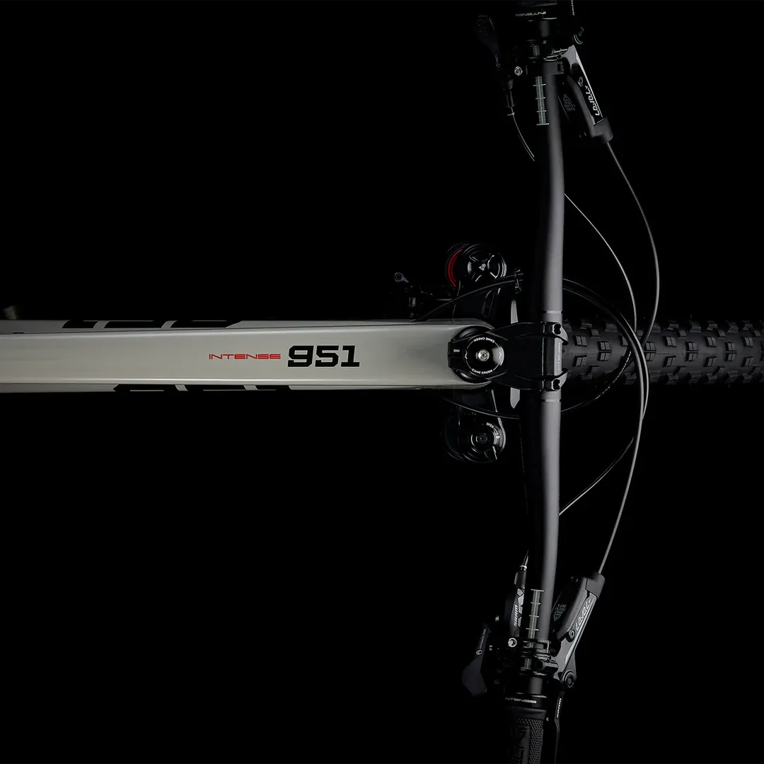 Ex-Demo Intense 951 Series XC Carbon Bike