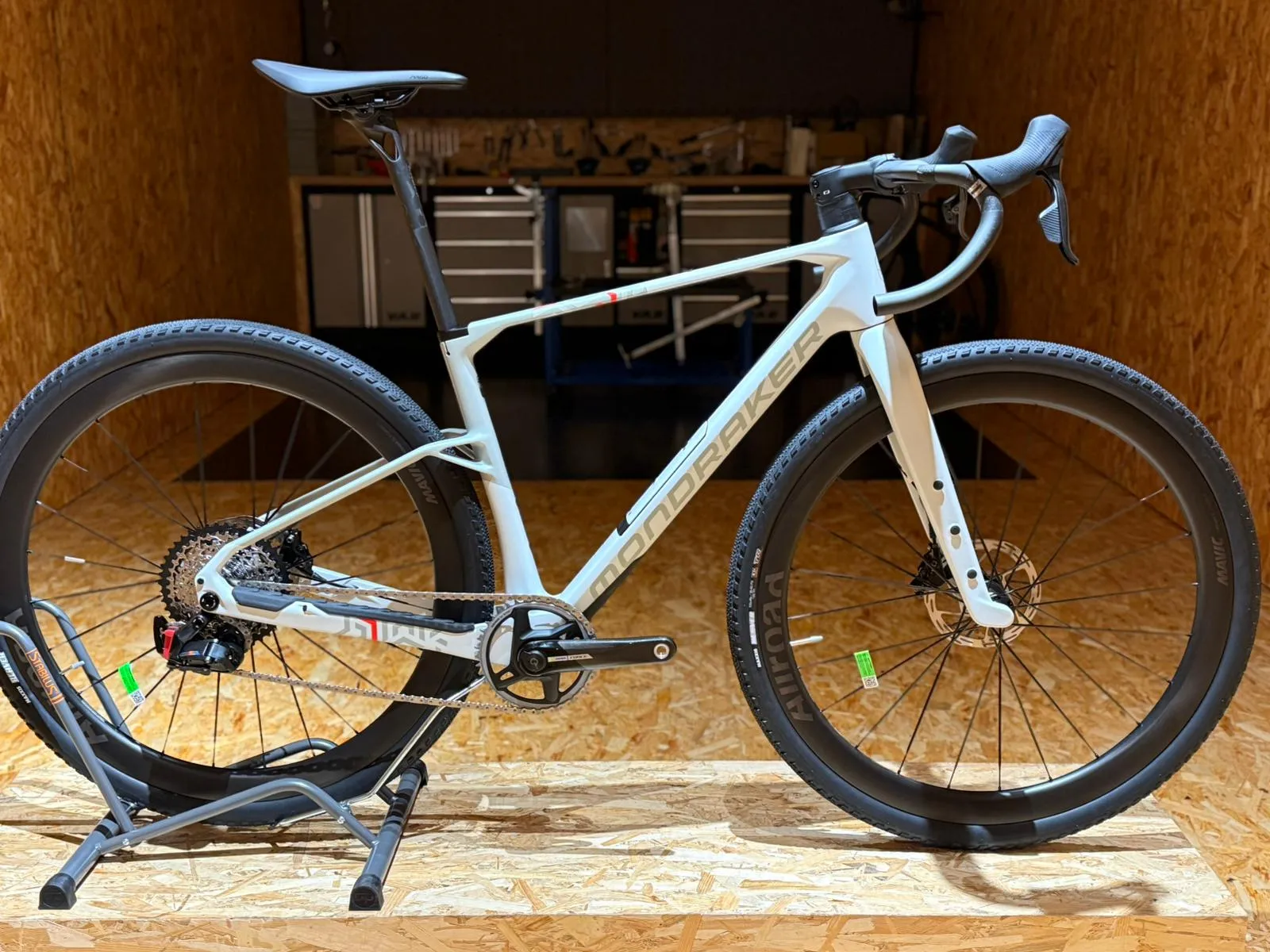 Mondraker Arid RR 2025 - Sram Force AXS 1x12sp - Mavic Allroad Pro Carbon SL