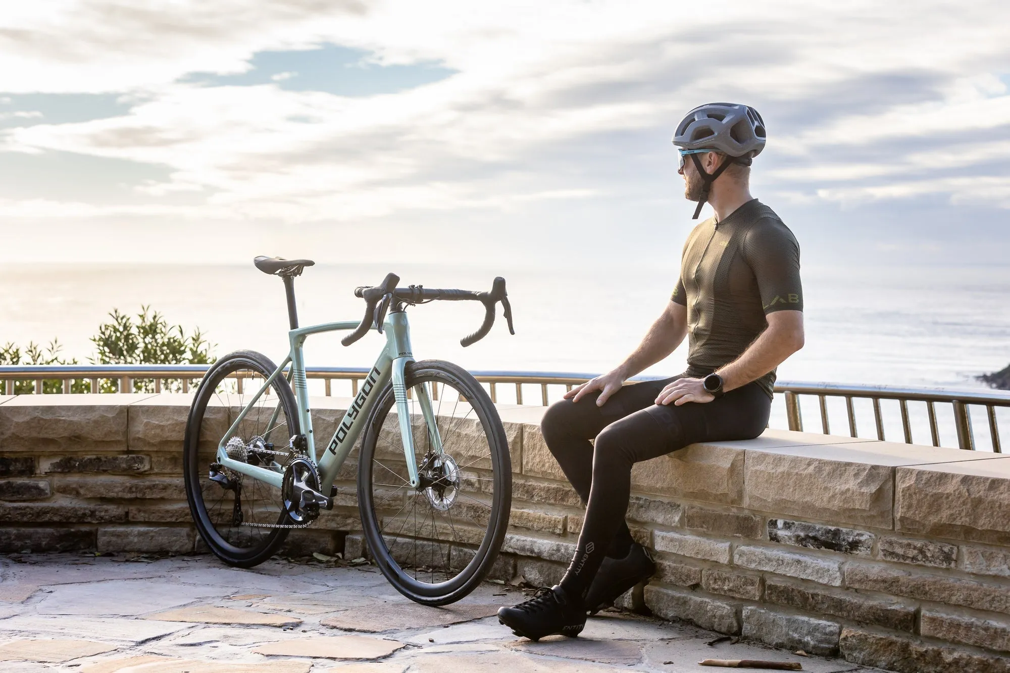 Polygon Strattos S8X - Ultegra Di2 Carbon Road Bike