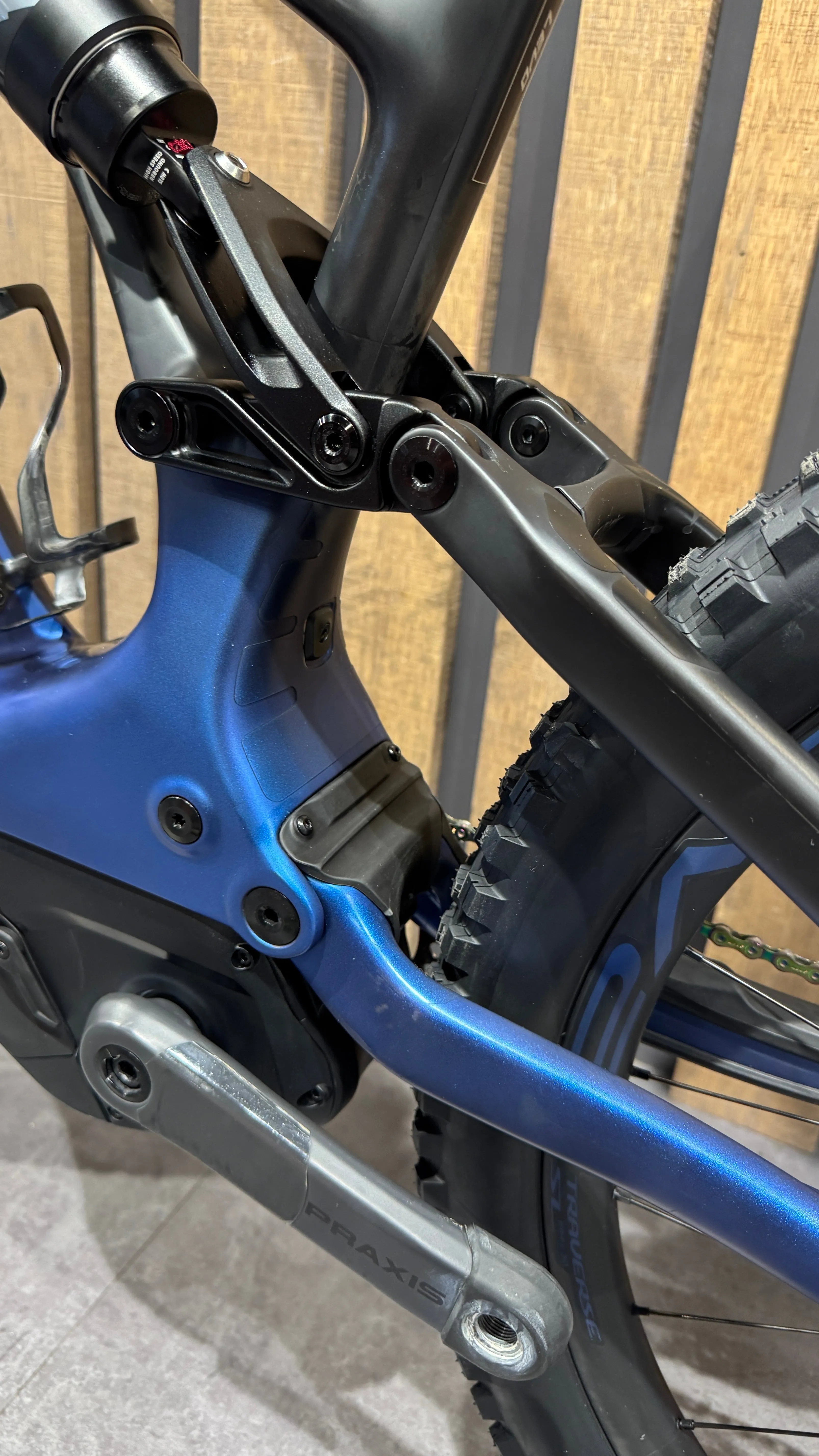 Specialized S-Works Turbo Levo 2022 - Sram XX1 Eagle AXS 1x12sp - (F) Roval Traverse SL 29 / (R) Roval Traverse SL 27,5