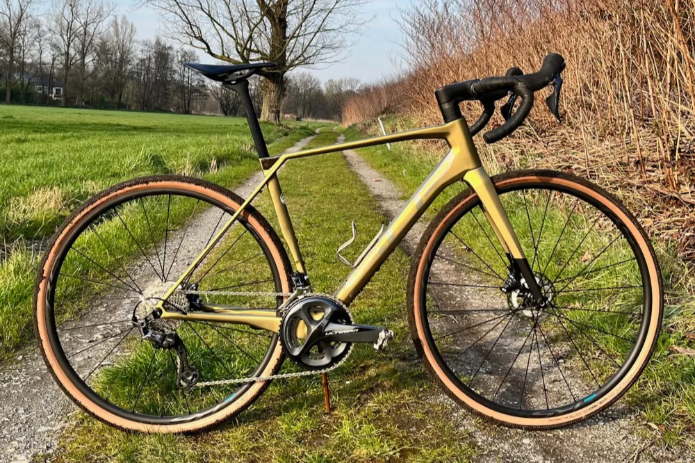 Superior X-Road Team Issue SE - Carbon Road Bike