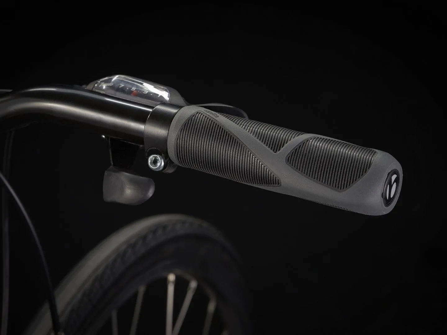 Trek Dual Sport 1 Gen 4 (Satin Deep Dark Blue)