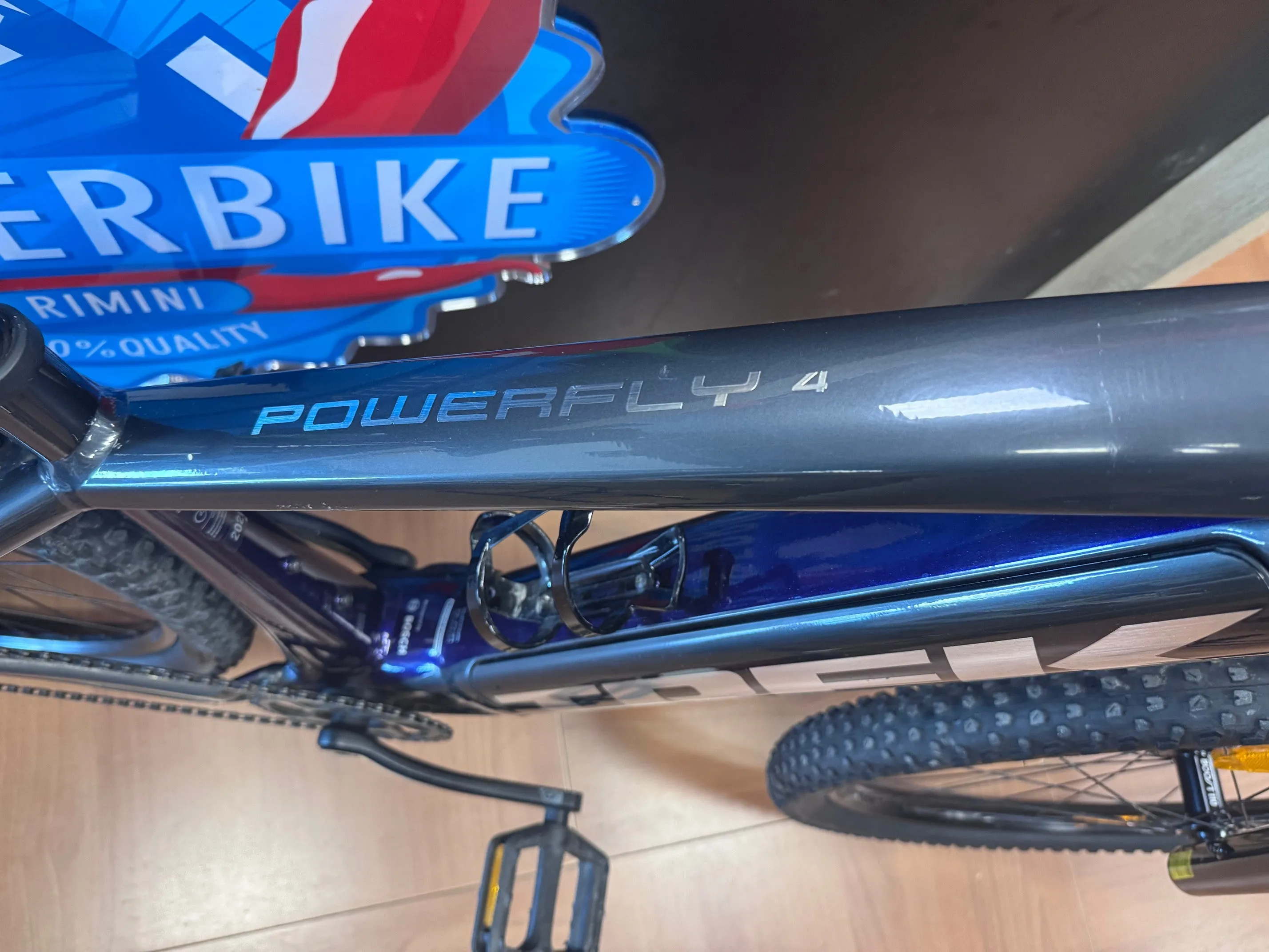 Trek Powerfly 4 625 Gen 3 2022 - Shimano Deore 1x10sp - Formula DC-511